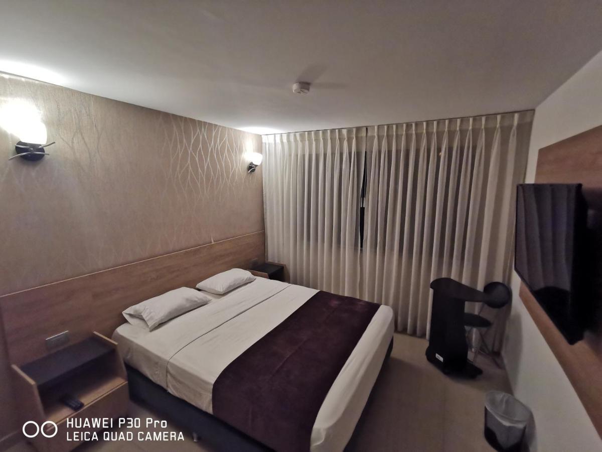 Hotel Lindsay 마니살레스 외부 사진